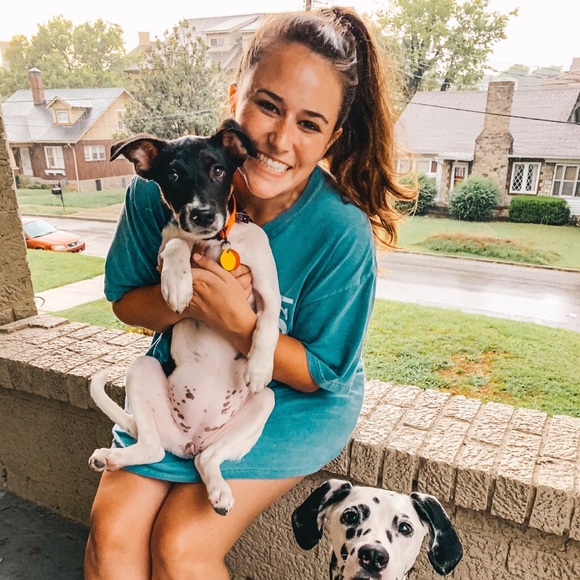 Meet your Posher, Elenora - Picture 2 of 5